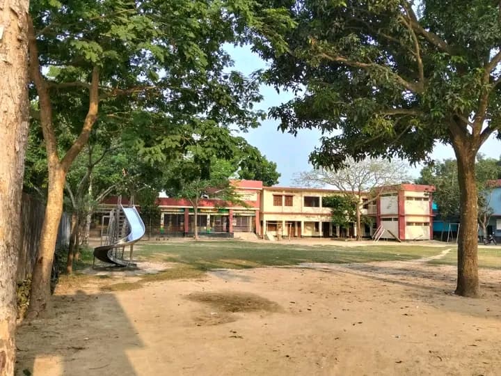 আউশগাড়া সরকারি প্রাথমিক বিদ্যালয় — ছবি ১